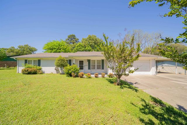 1307 Eva Dr., Longview, TX 75605