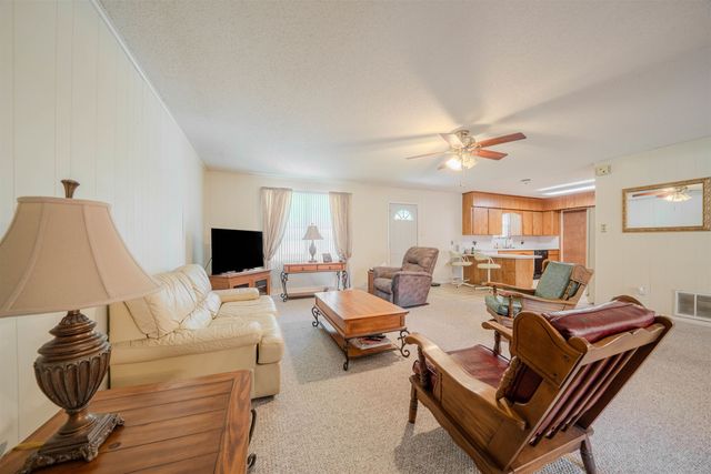 1307 Eva Dr., Longview, TX 75605