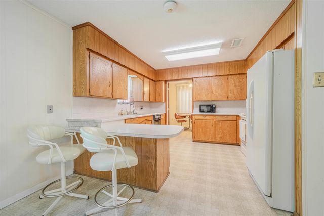 1307 Eva Dr., Longview, TX 75605