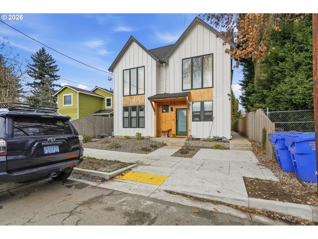 1209 N WINCHELL St 4, Portland, OR 97217