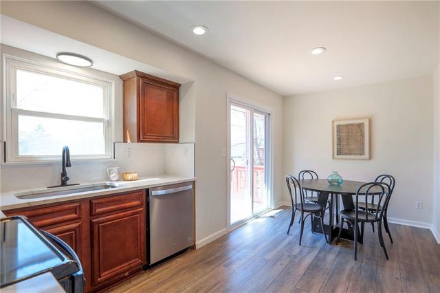 9844 N Cherry Street, Kansas City, MO 64155