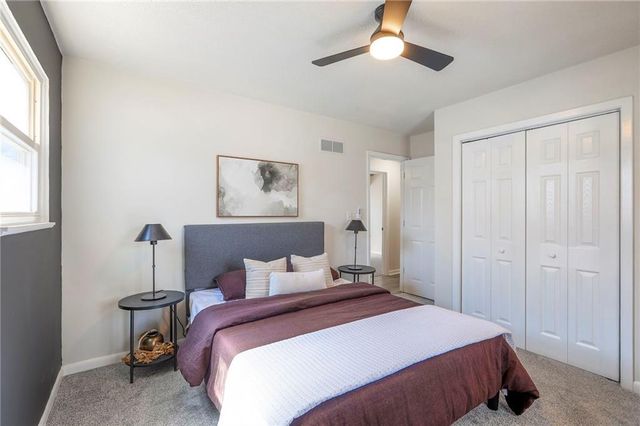 9844 N Cherry Street, Kansas City, MO 64155