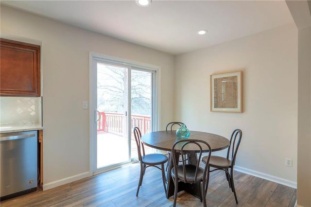 9844 N Cherry Street, Kansas City, MO 64155