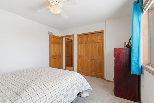 925 Lexington Way, Waunakee, WI 53597