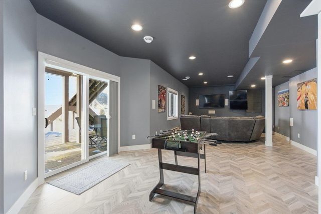 925 Lexington Way, Waunakee, WI 53597