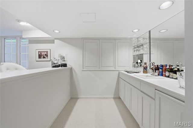 9767 Fall Ridge Trail, Sunset Hills, MO 63127