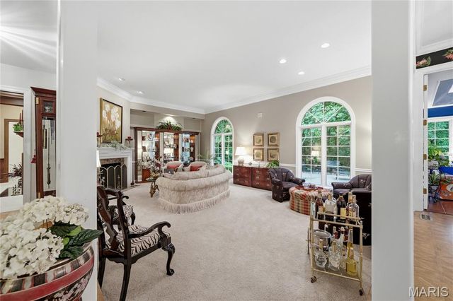 9767 Fall Ridge Trail, Sunset Hills, MO 63127