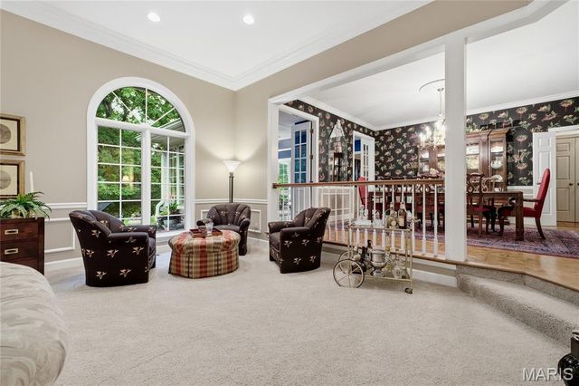 9767 Fall Ridge Trail, Sunset Hills, MO 63127
