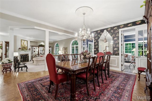 9767 Fall Ridge Trail, Sunset Hills, MO 63127