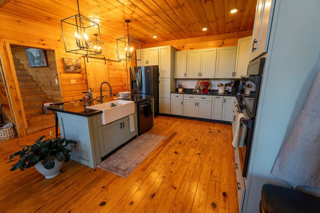 3801 KY-1071, Tyner, KY 40486