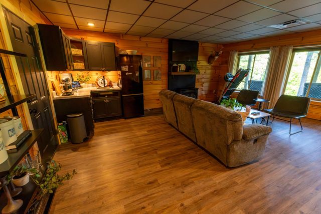 3801 KY-1071, Tyner, KY 40486
