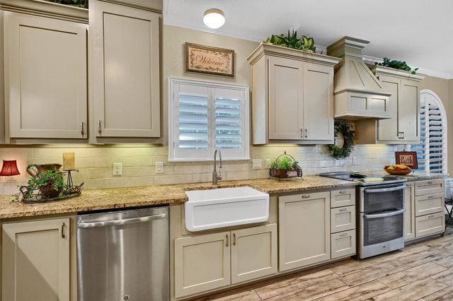 130 Cayuga Trail, Lake Kiowa, TX 76240