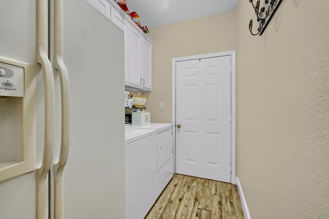 130 Cayuga Trail, Lake Kiowa, TX 76240