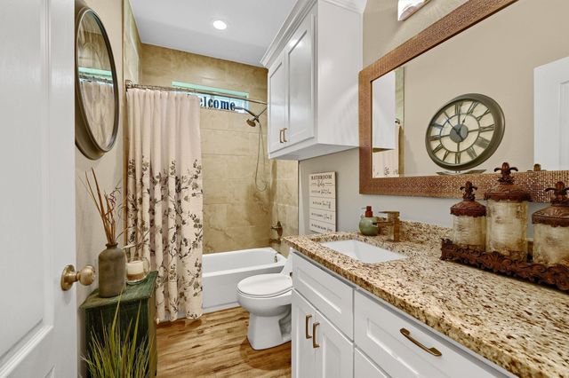 130 Cayuga Trail, Lake Kiowa, TX 76240