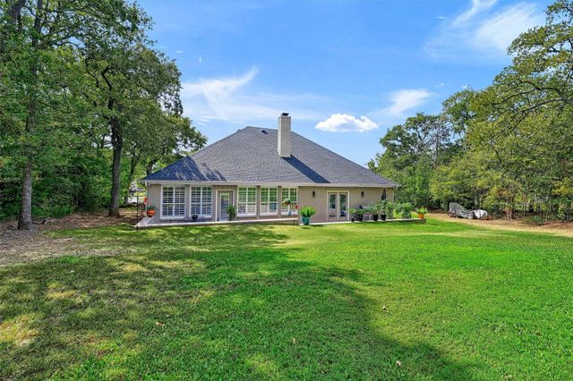 130 Cayuga Trail, Lake Kiowa, TX 76240