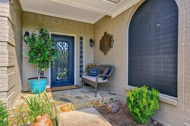 130 Cayuga Trail, Lake Kiowa, TX 76240