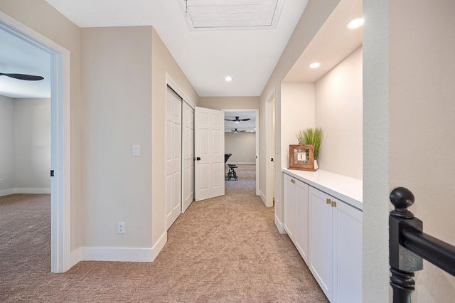 898 Lake Front Dr, Sacramento, CA 95831