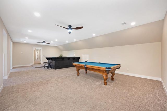 898 Lake Front Dr, Sacramento, CA 95831