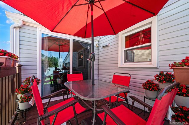 135 Clayton Street, Central Islip, NY 11722