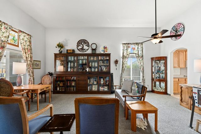 984 Tannehill Dr, Manteca, CA 95337