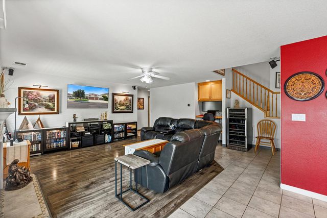 984 Tannehill Dr, Manteca, CA 95337
