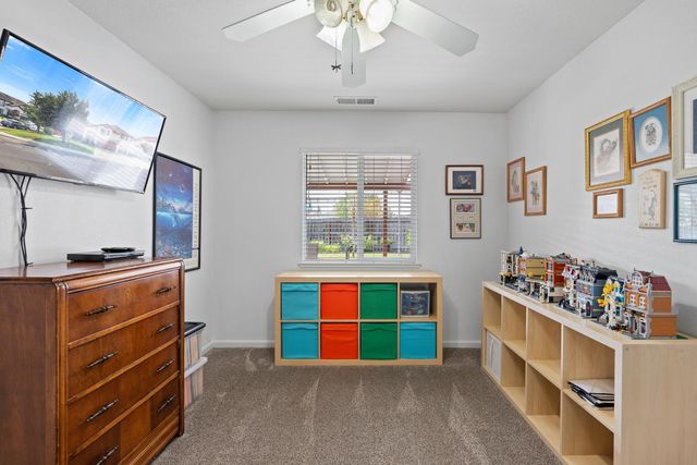 984 Tannehill Dr, Manteca, CA 95337