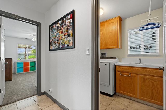 984 Tannehill Dr, Manteca, CA 95337