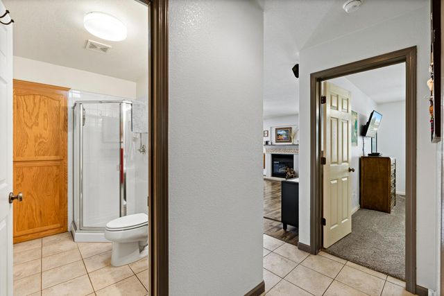 984 Tannehill Dr, Manteca, CA 95337