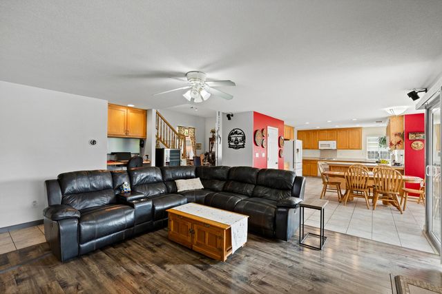 984 Tannehill Dr, Manteca, CA 95337