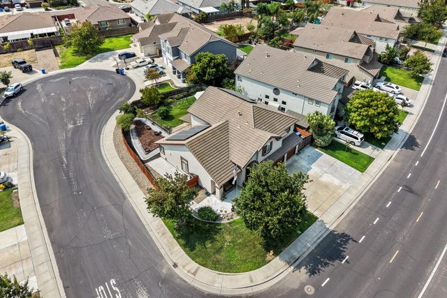 984 Tannehill Dr, Manteca, CA 95337