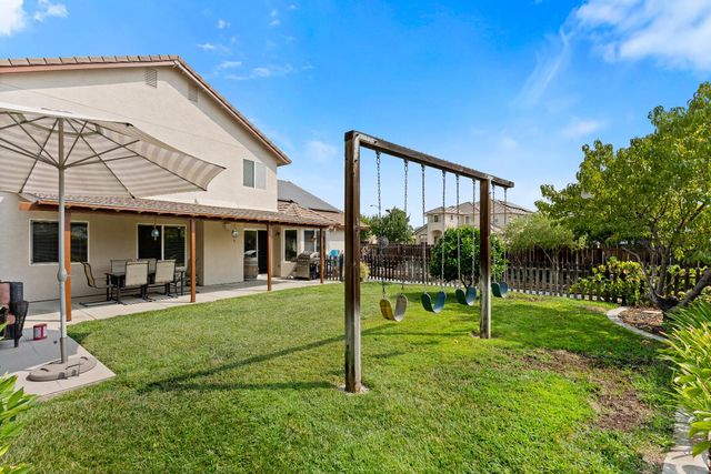 984 Tannehill Dr, Manteca, CA 95337