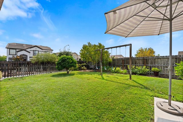 984 Tannehill Dr, Manteca, CA 95337