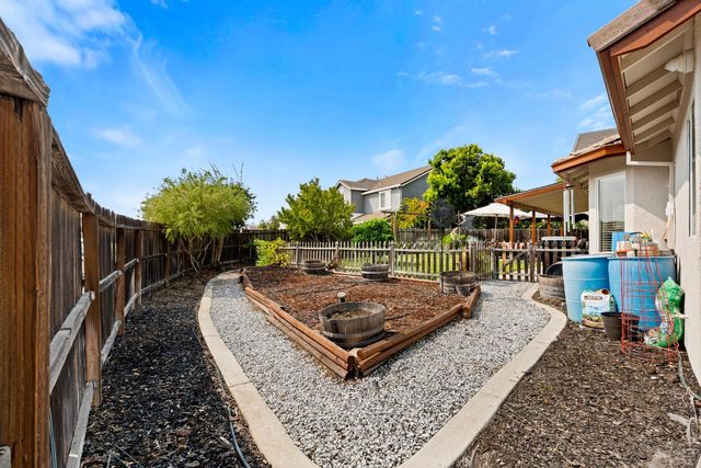 984 Tannehill Dr, Manteca, CA 95337