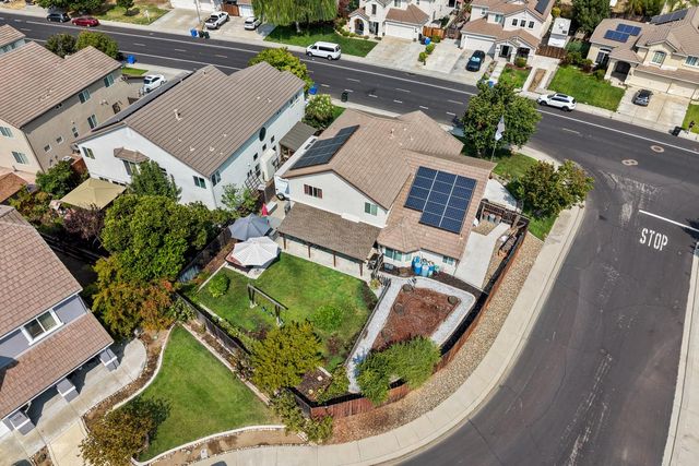 984 Tannehill Dr, Manteca, CA 95337