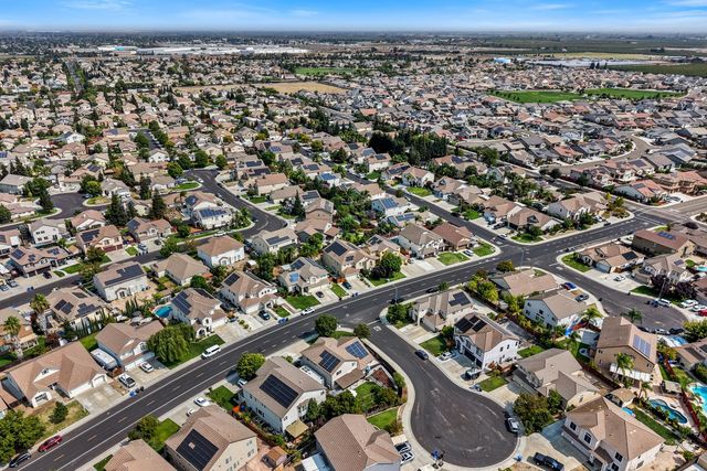 984 Tannehill Dr, Manteca, CA 95337