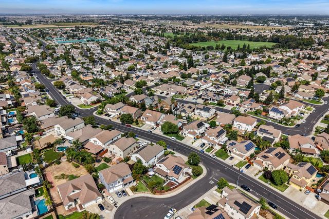 984 Tannehill Dr, Manteca, CA 95337
