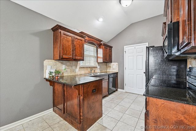 13343 N 131st East Avenue, Collinsville, OK 74021