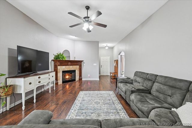 13343 N 131st East Avenue, Collinsville, OK 74021