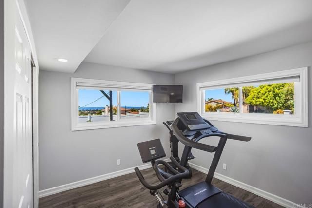2203 Cameo Road, Carlsbad, CA 92008