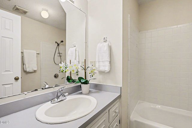 5009 Allanbrooke Lane, Fuquay Varina, NC 27526