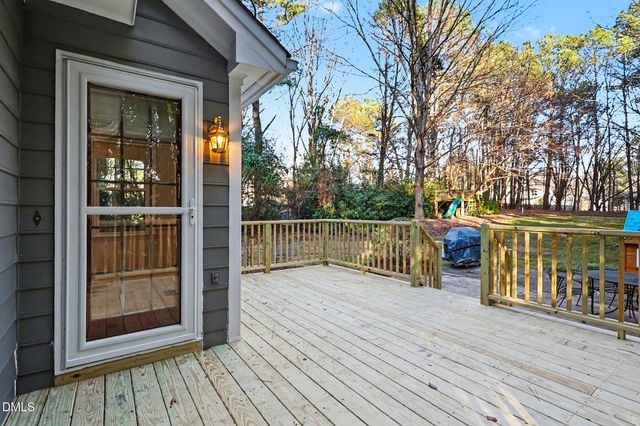 5009 Allanbrooke Lane, Fuquay Varina, NC 27526