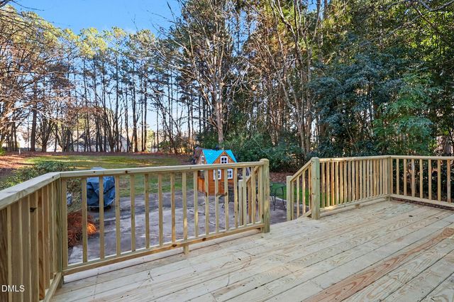 5009 Allanbrooke Lane, Fuquay Varina, NC 27526