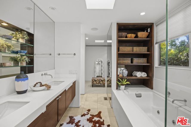 3851 Beverly Ridge Drive, Sherman Oaks, CA 91423