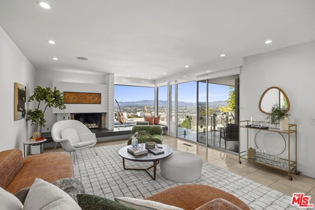 3851 Beverly Ridge Drive, Sherman Oaks, CA 91423