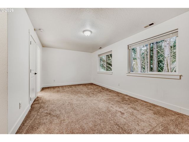 6445 Se 143RD Ct, Portland, OR 97236