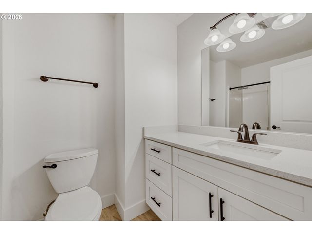 6445 Se 143RD Ct, Portland, OR 97236