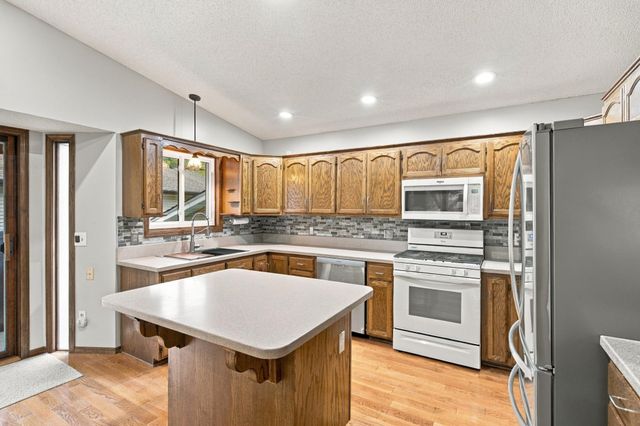 7615 118th Way N, Champlin, MN 55316