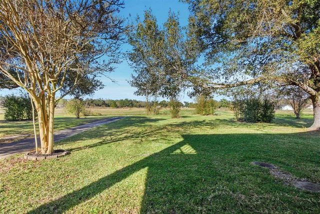2173 W Dave Dugas Road, Sulphur, LA 70665