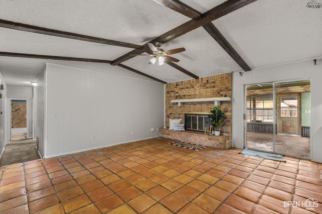 912 KIOWA DRIVE, Burkburnett, TX 76354