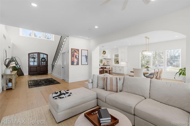 2208 Grove Park Road, Fenton Charter Township, MI 48430